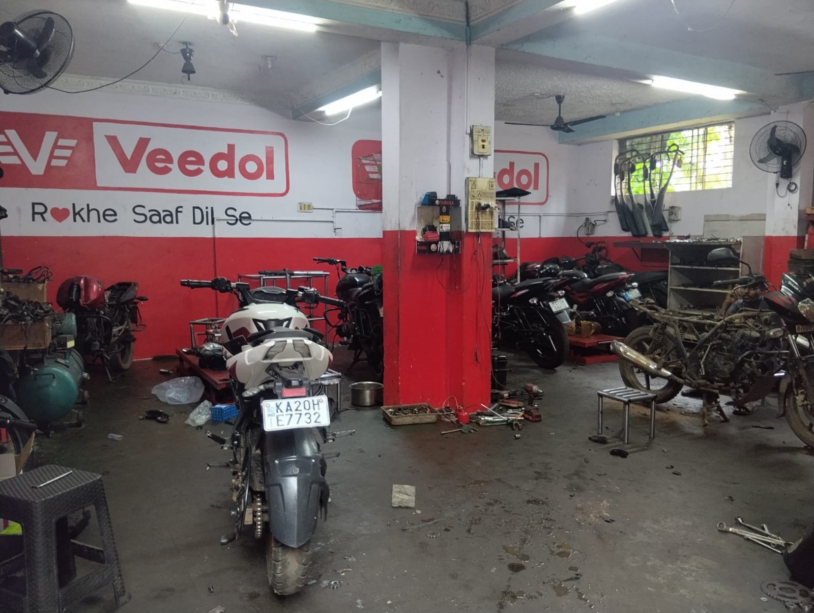 Premier Auto Spares & Workshop image 1