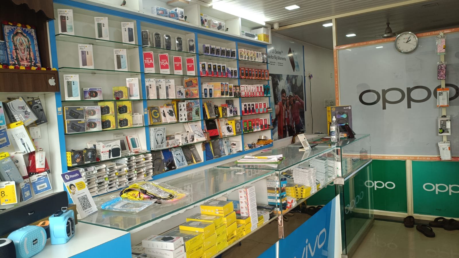 SRI RAGHAVENDRA MOBILES image 1