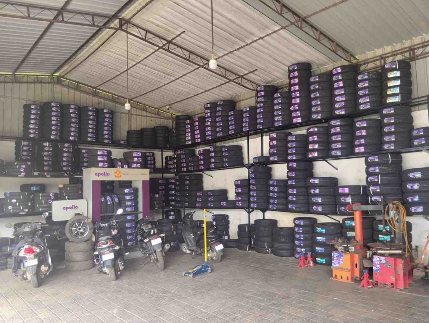 TYRE MART image 1