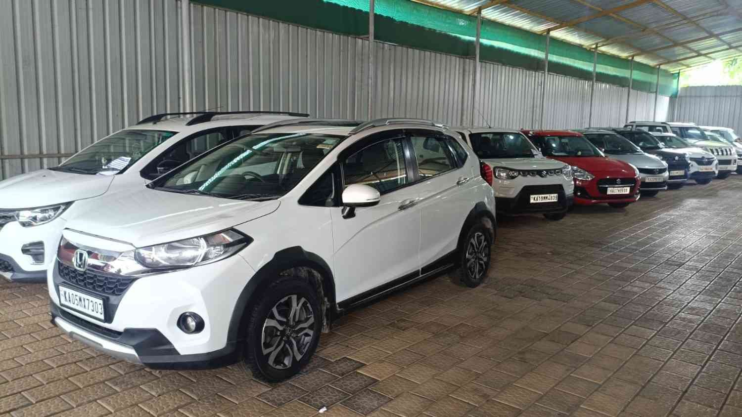 PAIS CARZONE image 1