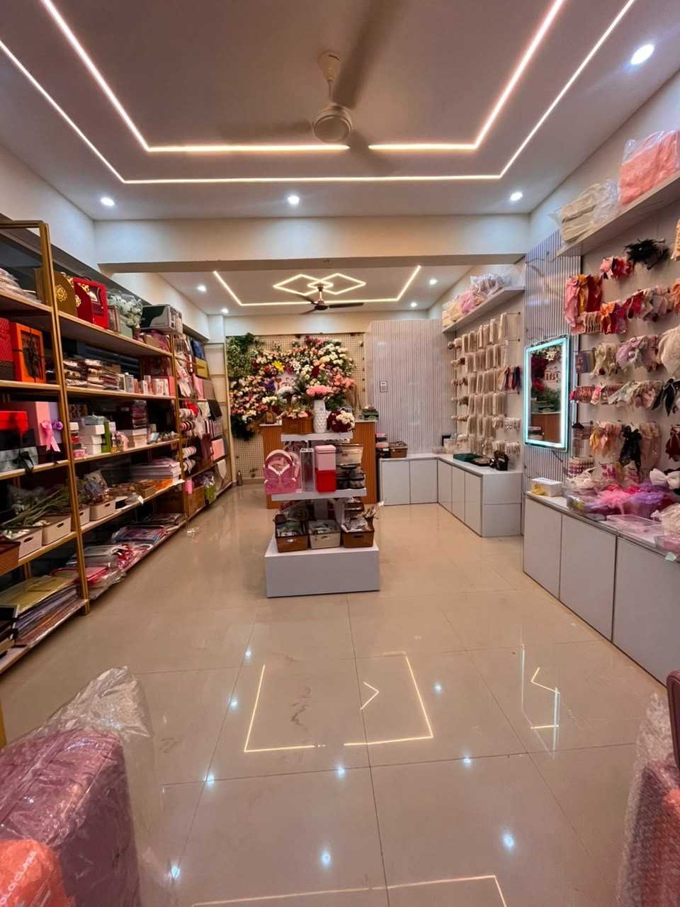 Iyan   Craft   &  Jewellery 