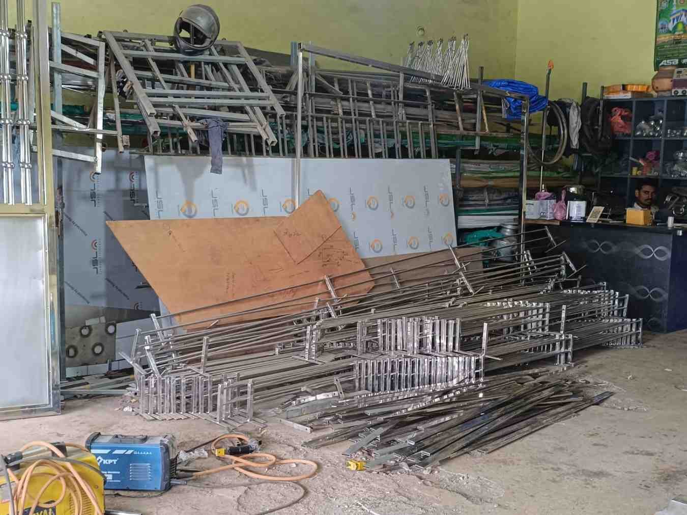 S.R   STEEL  CENTRE image 1